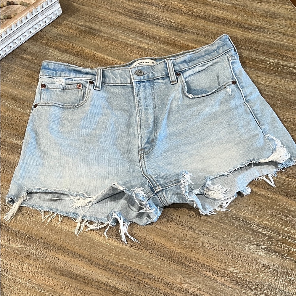 The Mom Short High Rise - Denim Shorts